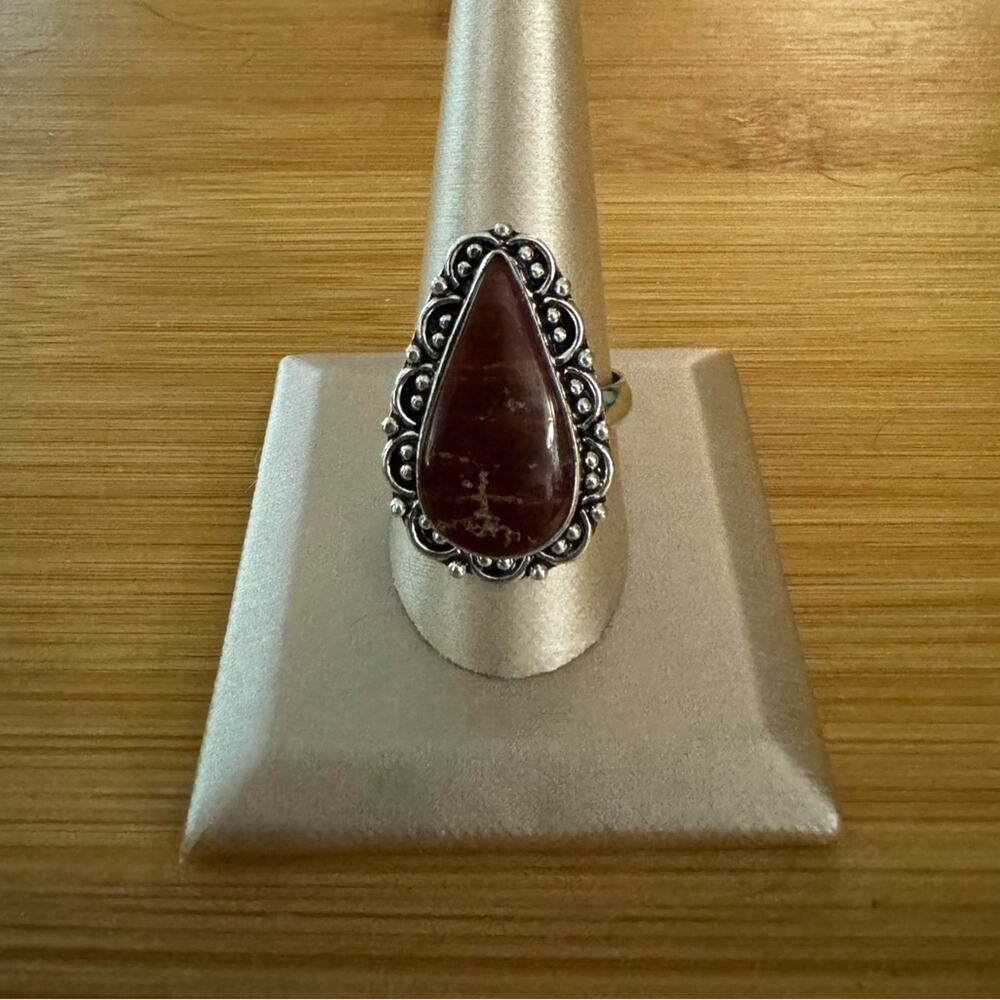 Teardrop reddish-brown jasper size 10.5